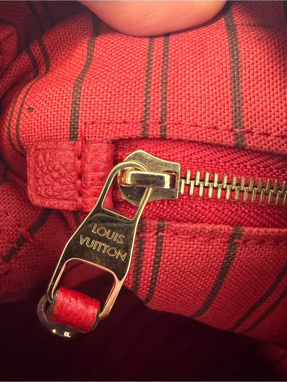 Louis Vuitton Red Empreinte Speedy 25 Bandolier
